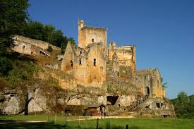 chateau_de_Commarque.jpg